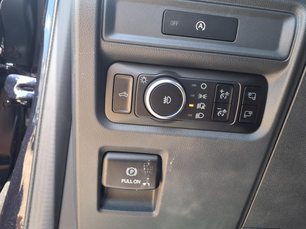 2025 Ford F-150 XLT photo 19