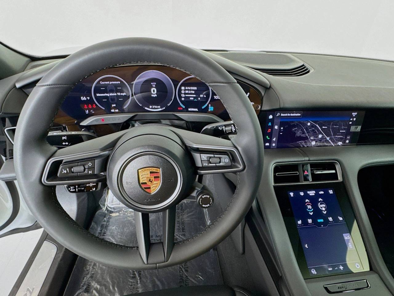 2025 Porsche Taycan photo 25
