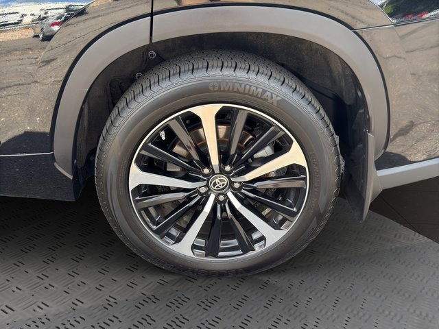 2022 Toyota Highlander XSE photo 26