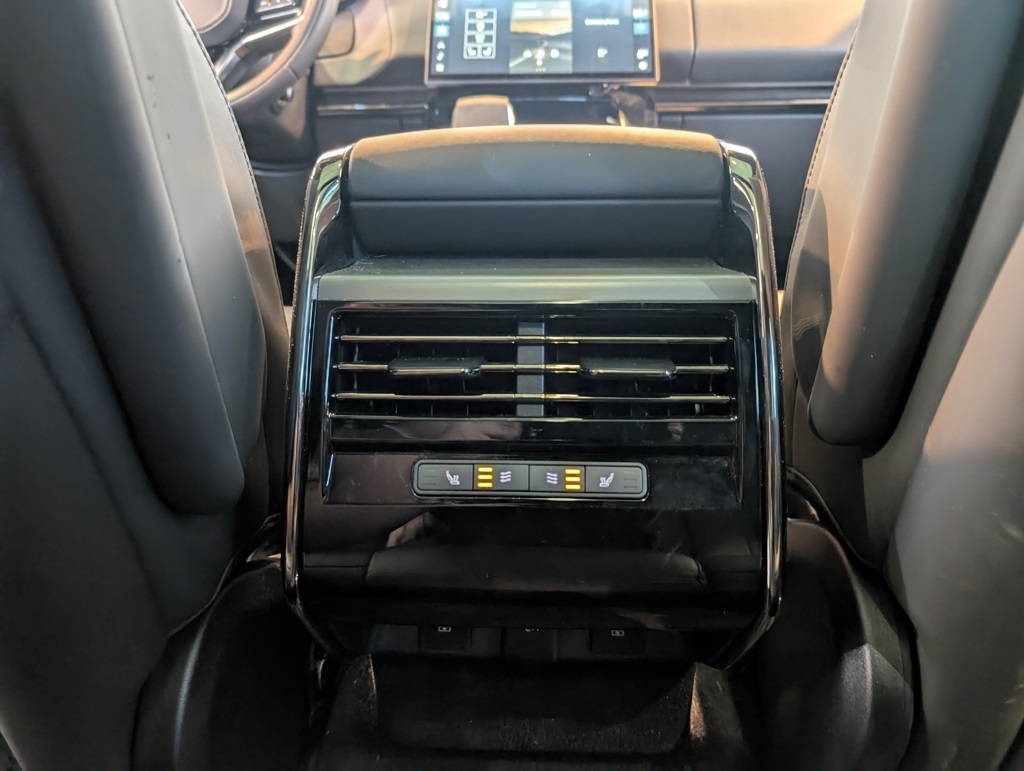 2024 Land Rover Range Rover Sport SE photo 21