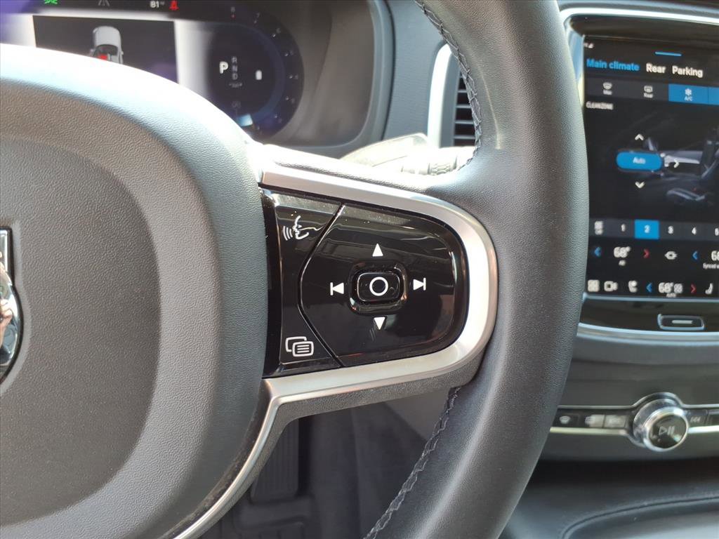 2023 Volvo XC90 Core photo 16