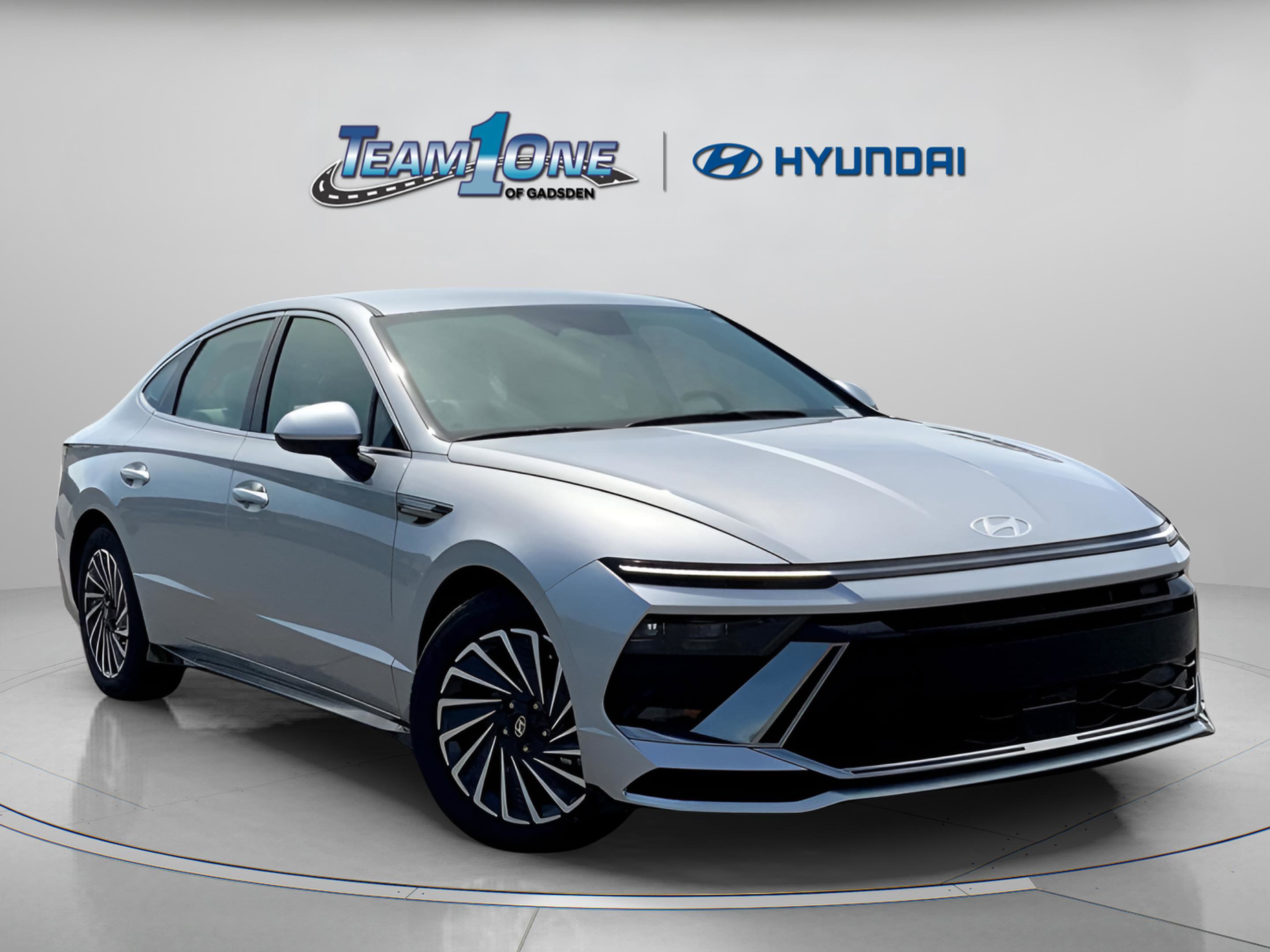 2025 Hyundai Sonata Hybrid SEL's photo