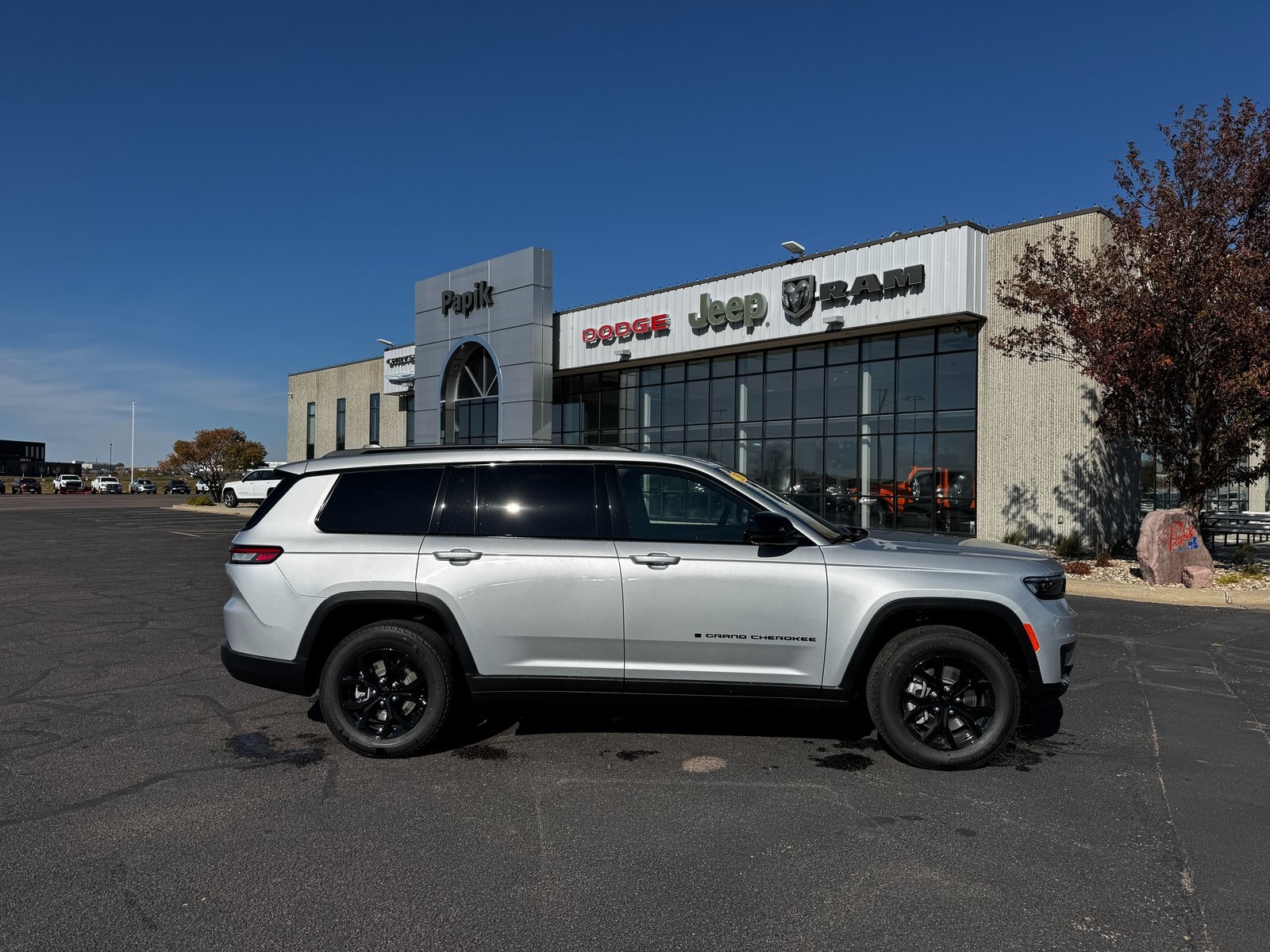 2025 Jeep Grand Cherokee L Altitude's photo