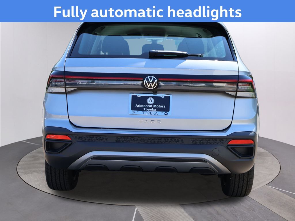 2025 Volkswagen Taos S photo 3