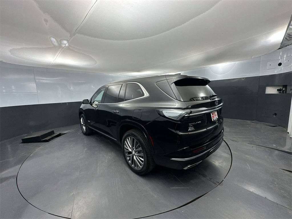 2025 Buick Enclave Avenir photo 6
