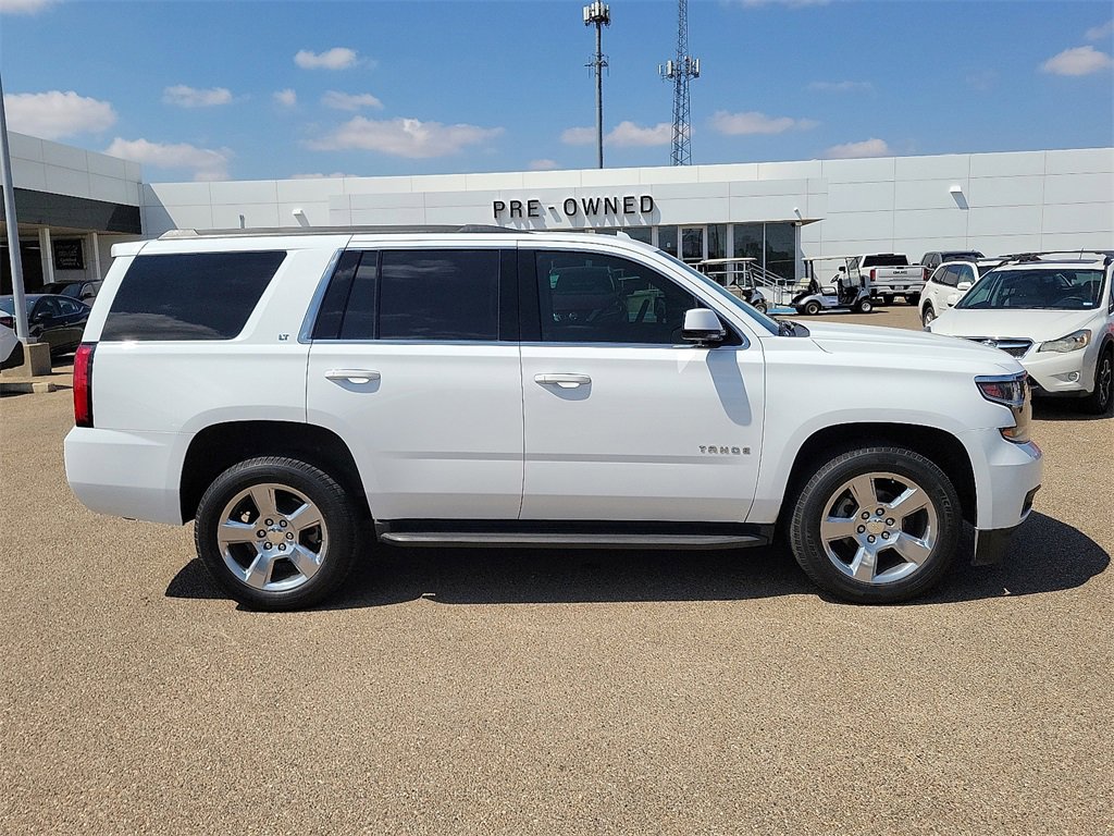 2017 Chevrolet Tahoe LT photo 12