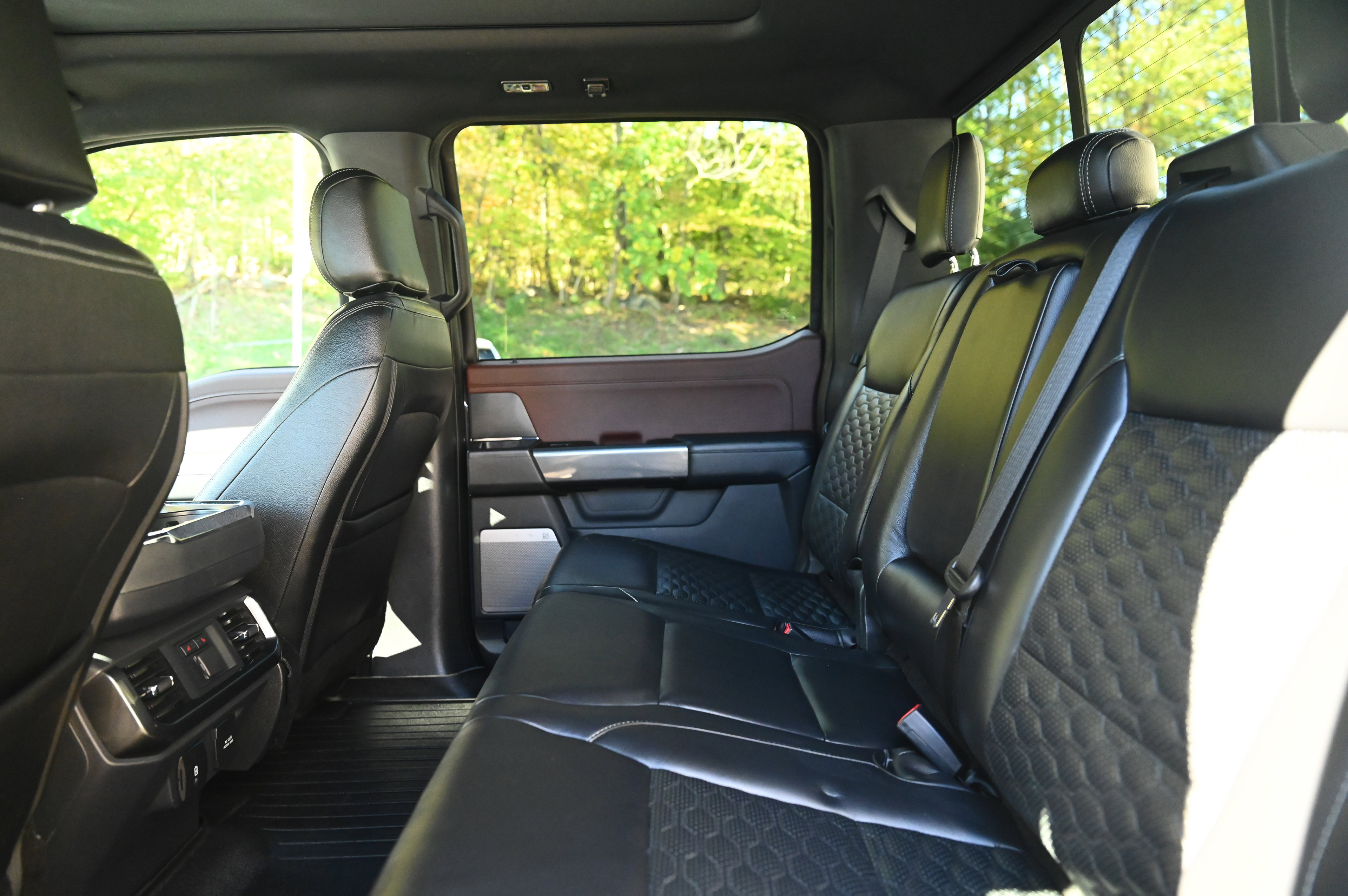 2021 Ford F-150 Lariat photo 23