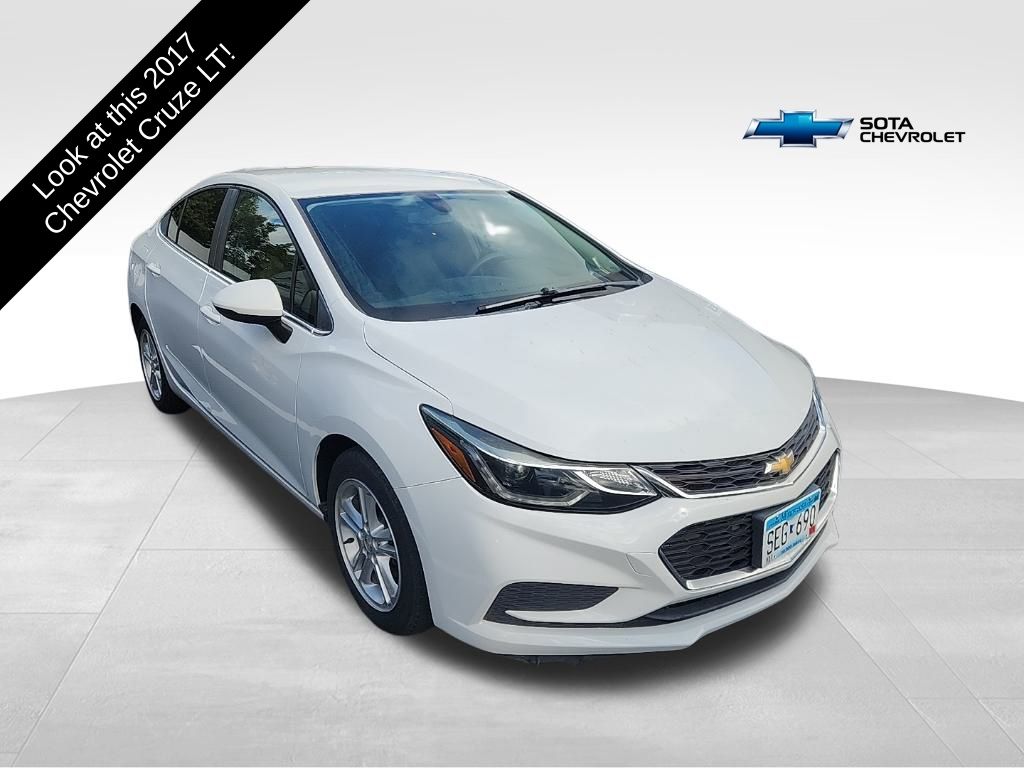 2017 Chevrolet Cruze LT photo 7