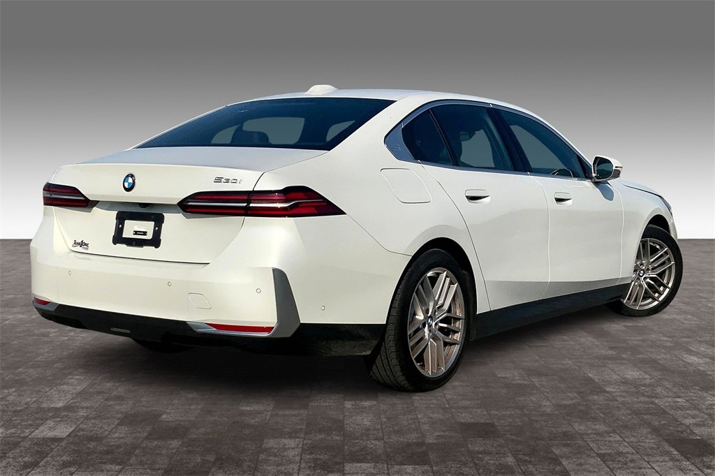 2025 Bmw 530i photo 12