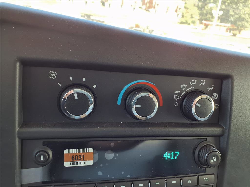 2025 Gmc Savana Cutaway 3500 photo 4