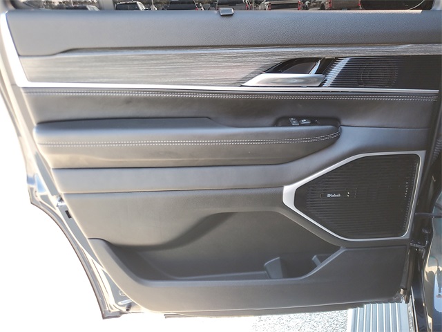 2023 Jeep Wagoneer Series III photo 16