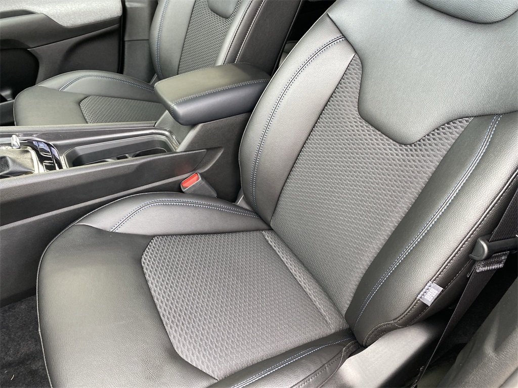 2025 Jeep Compass Latitude photo 29