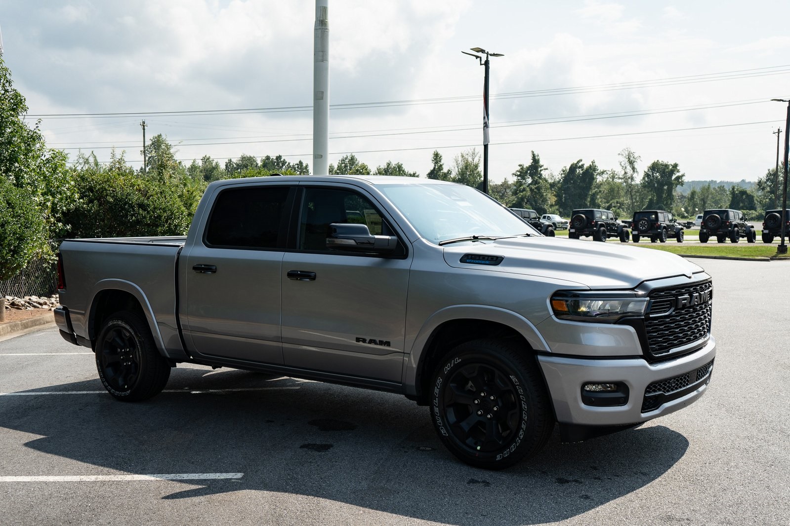 2025 Ram 1500 Big Horn Lone Star photo 8