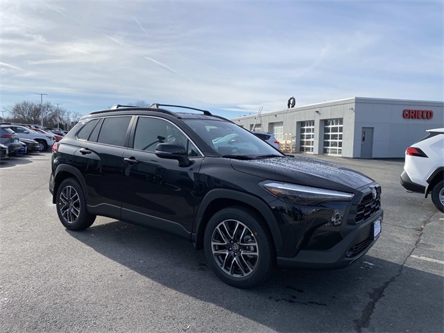 2026 Toyota Corolla Cross XLE's photo