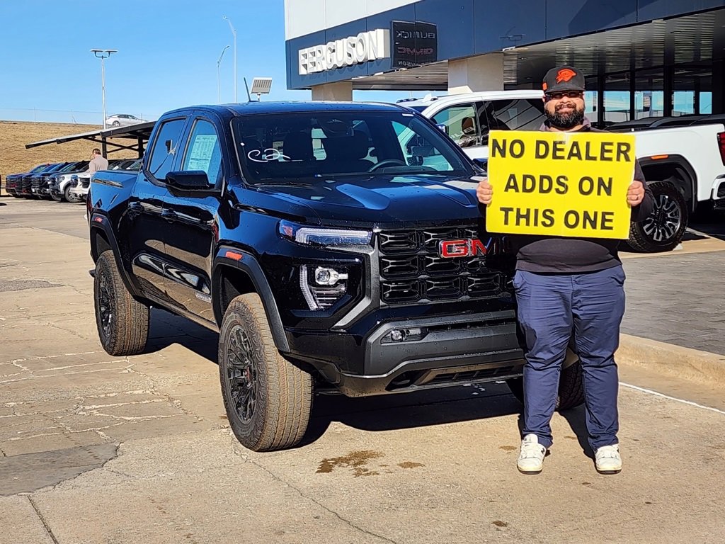 2026 GMC Canyon Elevation's photo