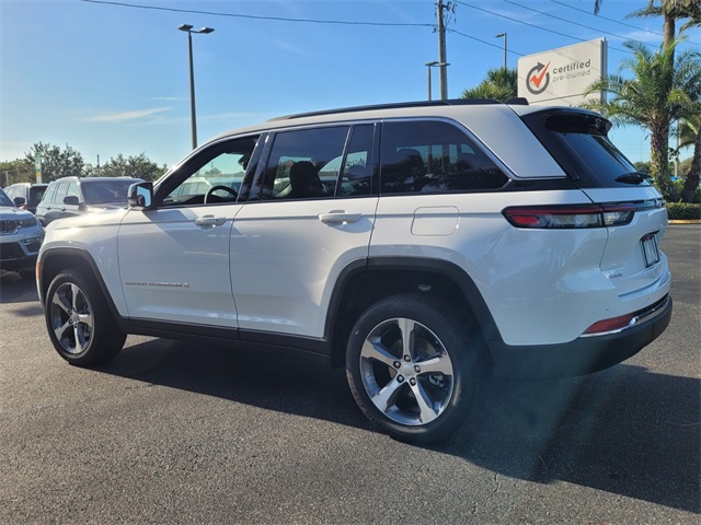 2025 Jeep Grand Cherokee Limited photo 2