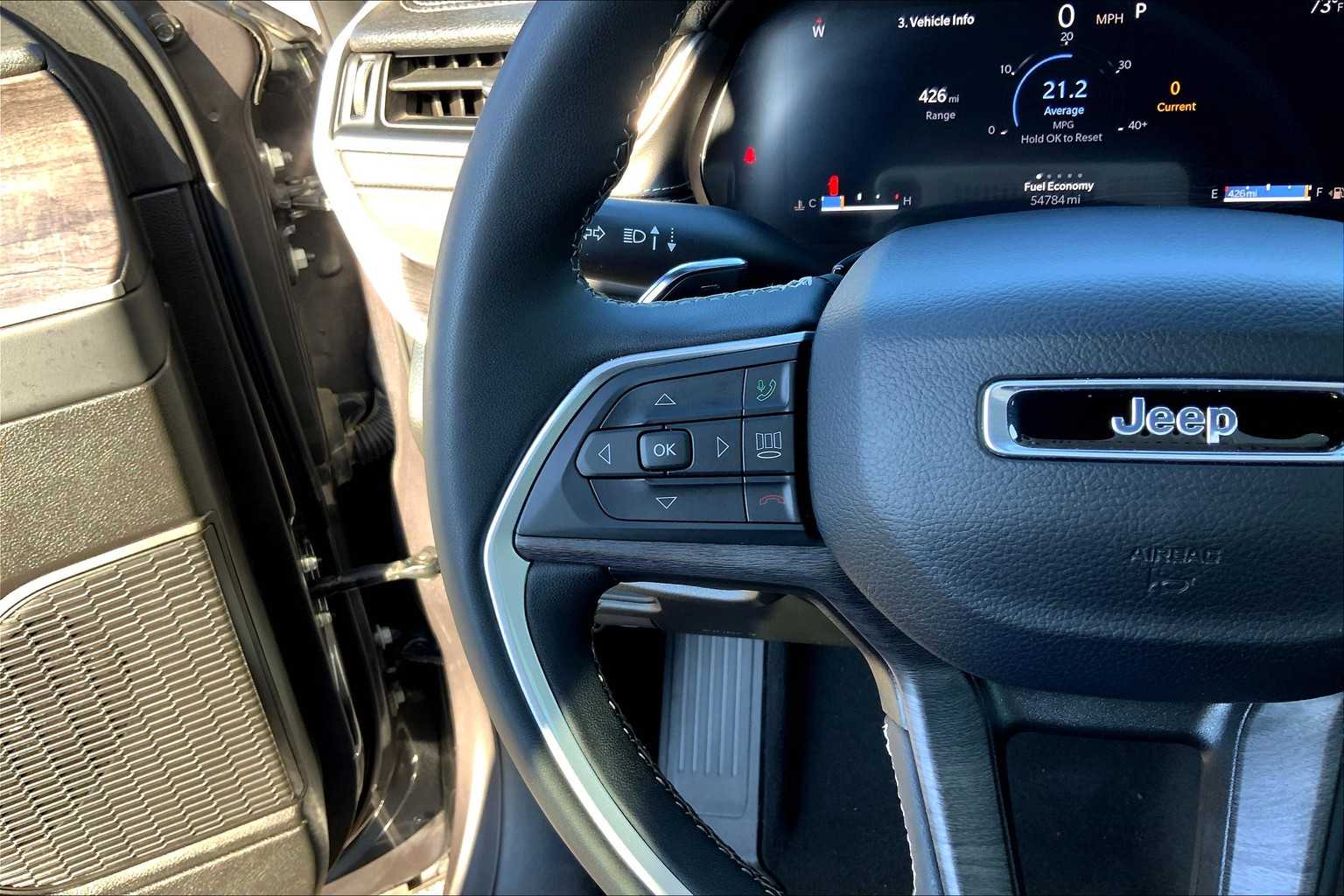 2024 Jeep Grand Cherokee Limited photo 21