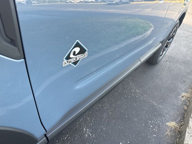 2025 Ford Bronco Sport Outer Banks photo 3