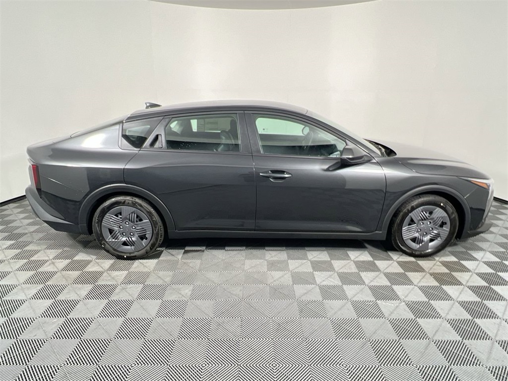 2025 Kia K4 LX photo 2