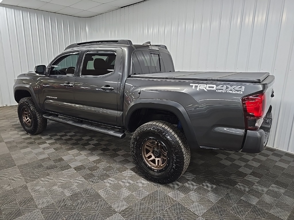 2019 Toyota Tacoma 4x4 TRD Double Cab photo 4