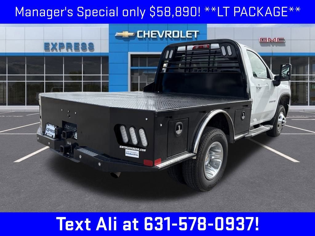2025 Chevrolet Silverado 3500HD LT photo 3