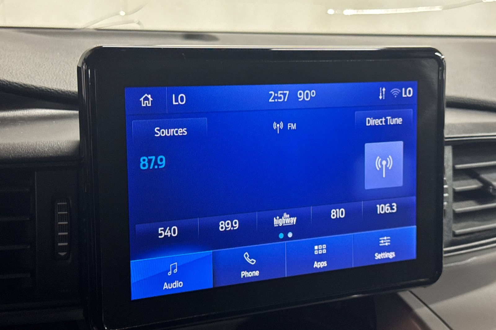 2023 Ford Explorer XLT photo 14