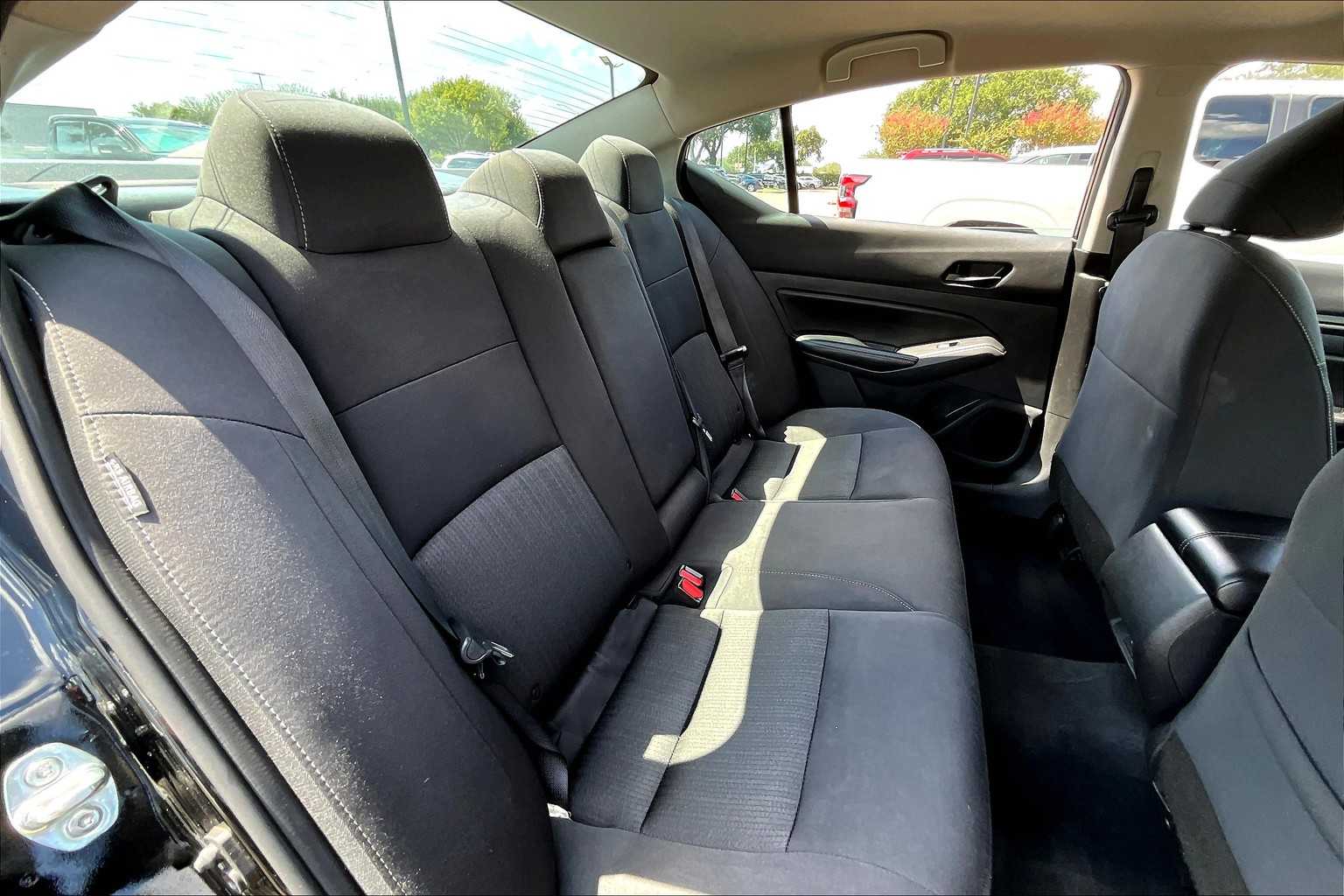 2024 Nissan Altima 2.5 SV photo 19