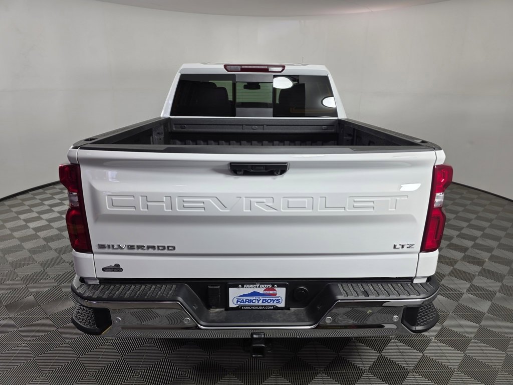 2025 Chevrolet Silverado 1500 LTZ photo 4