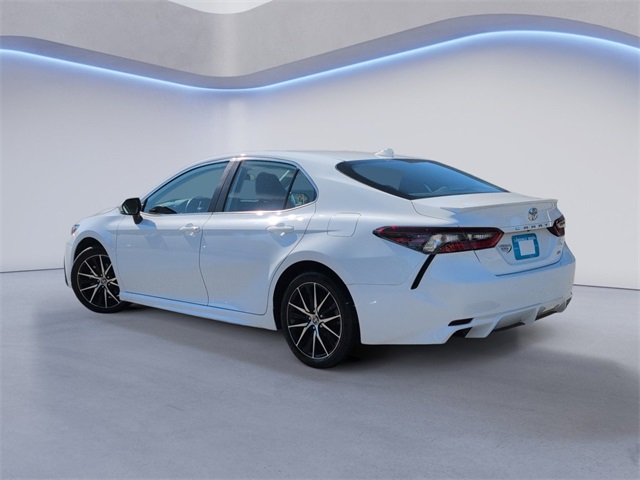 2024 Toyota Camry SE photo 8