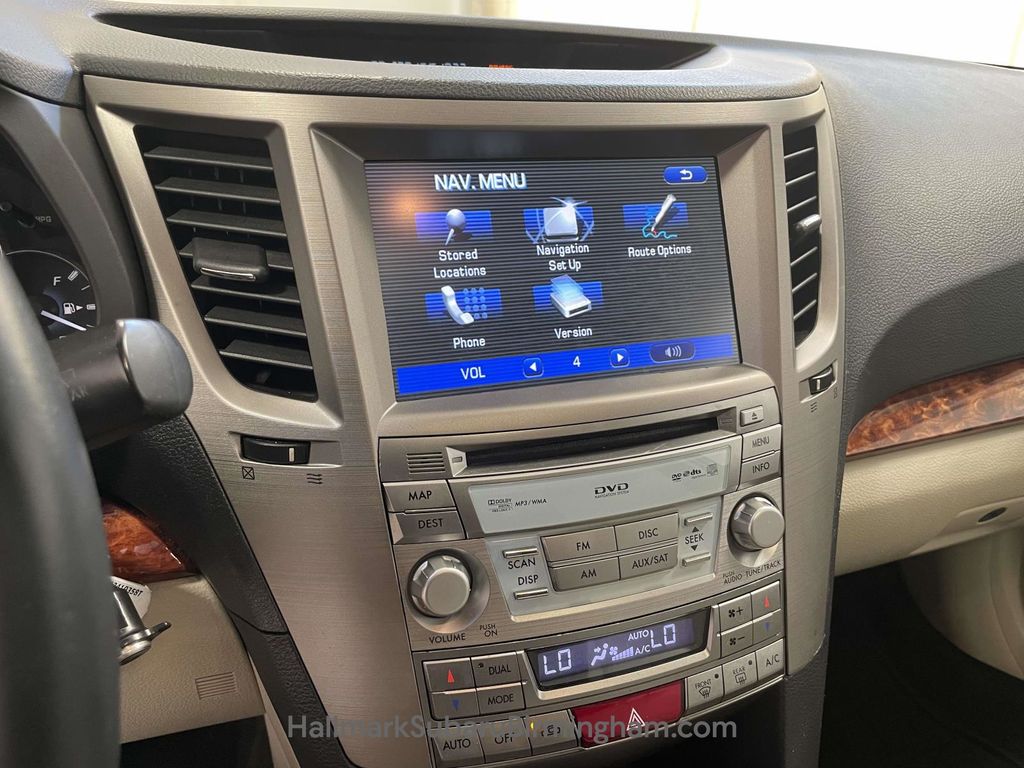 2011 Subaru Outback 3.6R photo 18