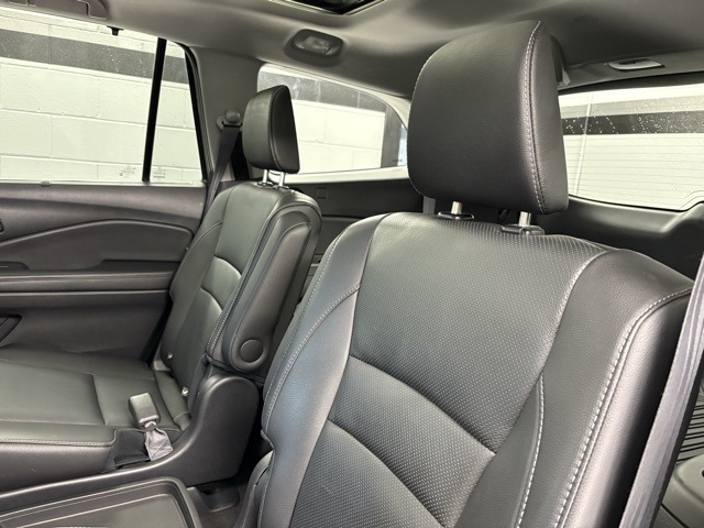 2020 Honda Pilot Elite photo 26