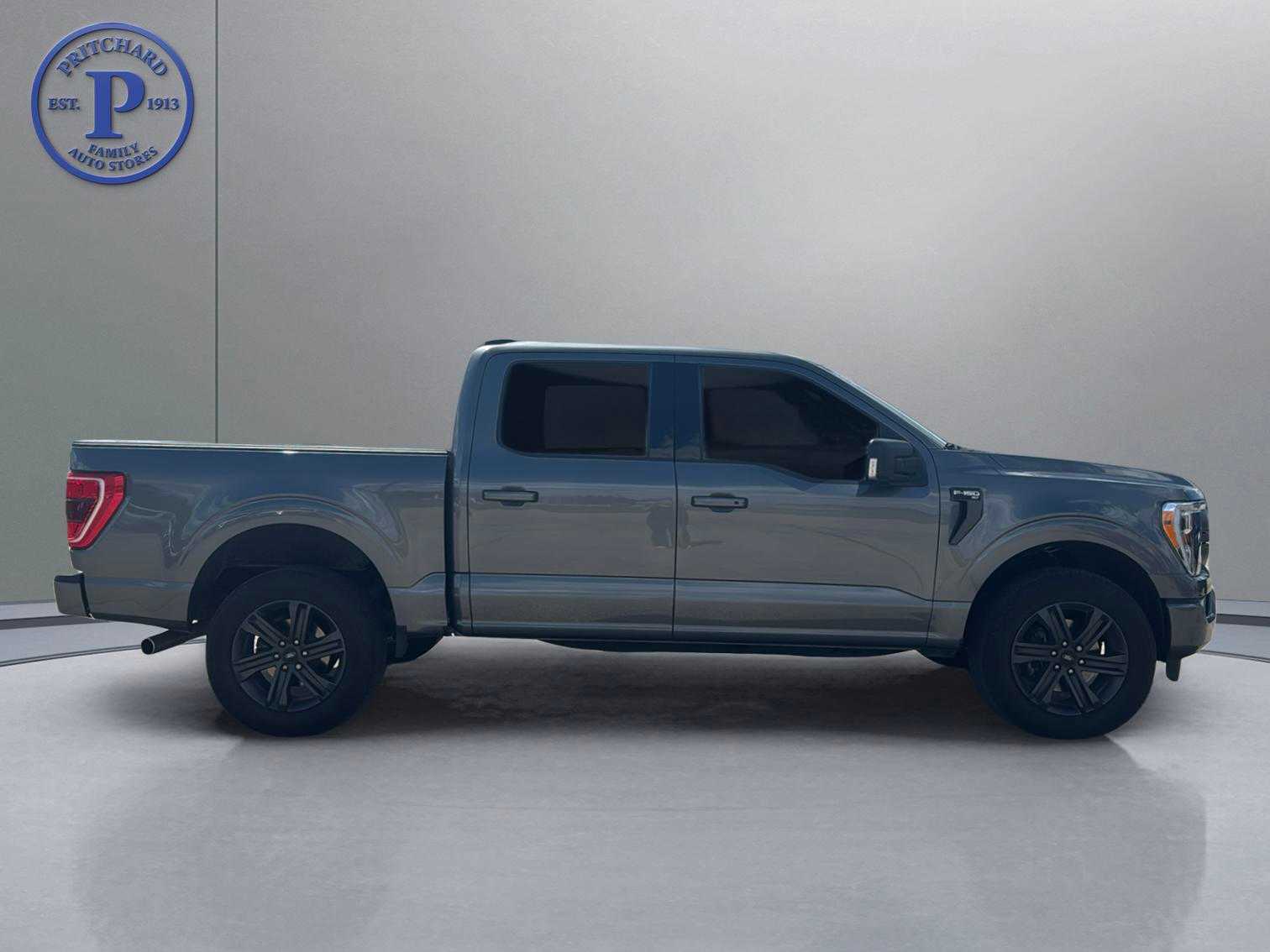 2023 Ford F-150 XLT photo 4