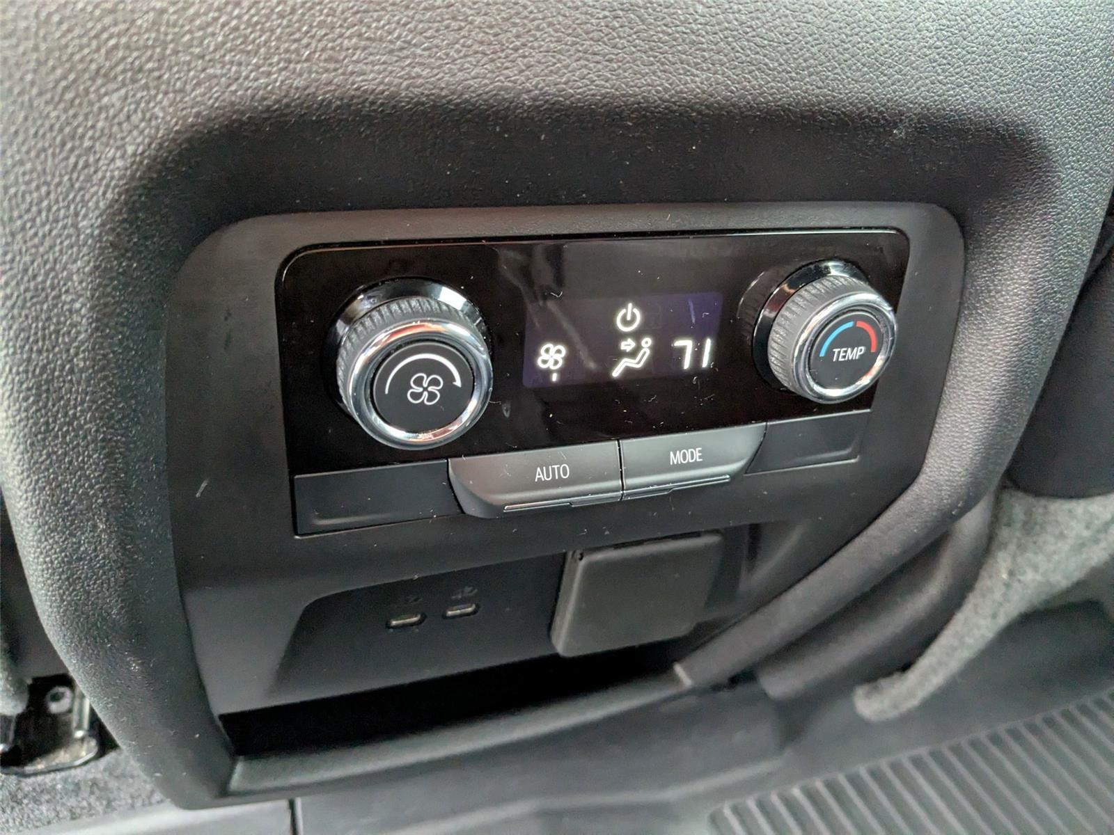 2024 Chevrolet Traverse 1LT photo 29