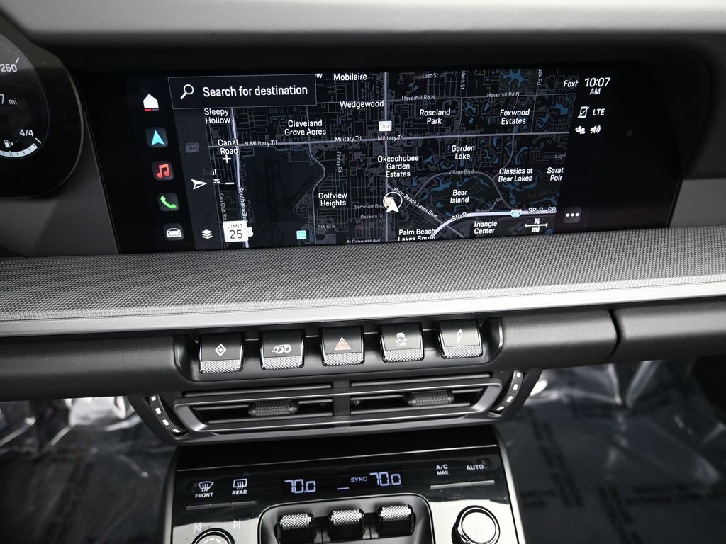 2024 Porsche 911 4S photo 9