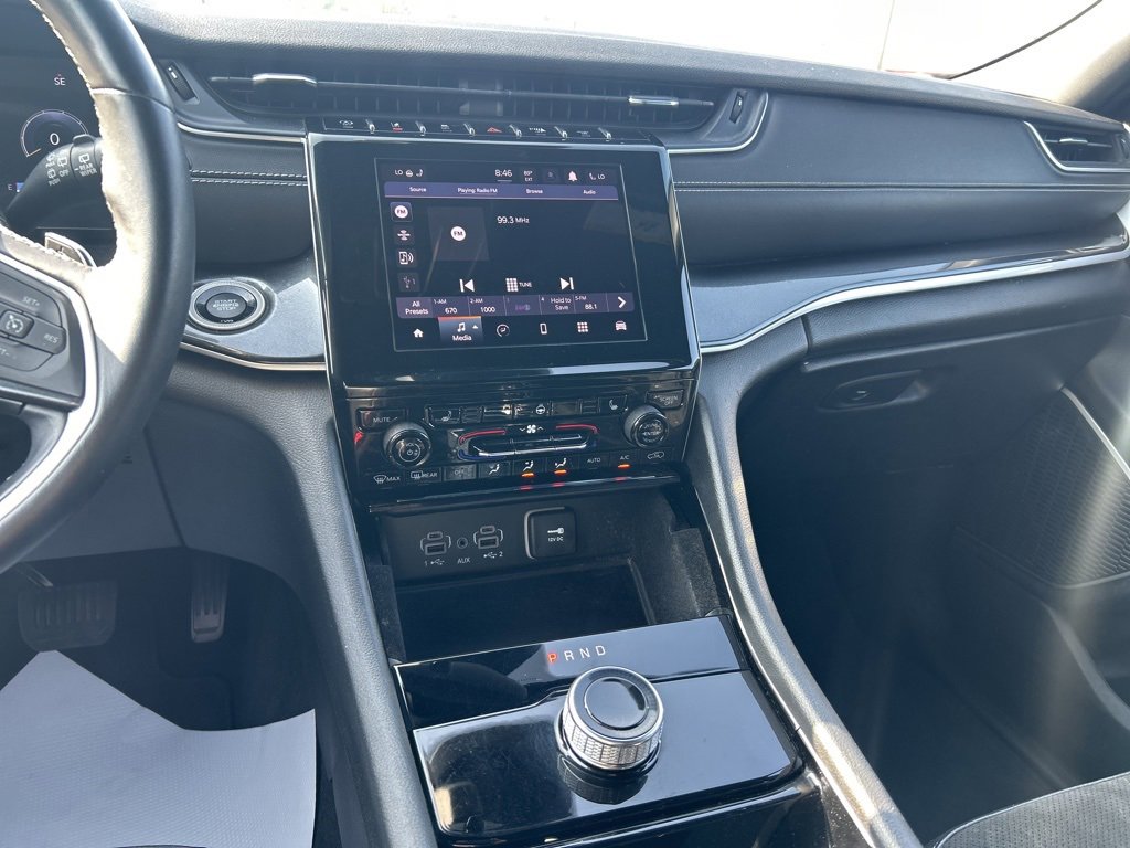 2022 Jeep Grand Cherokee Altitude photo 22