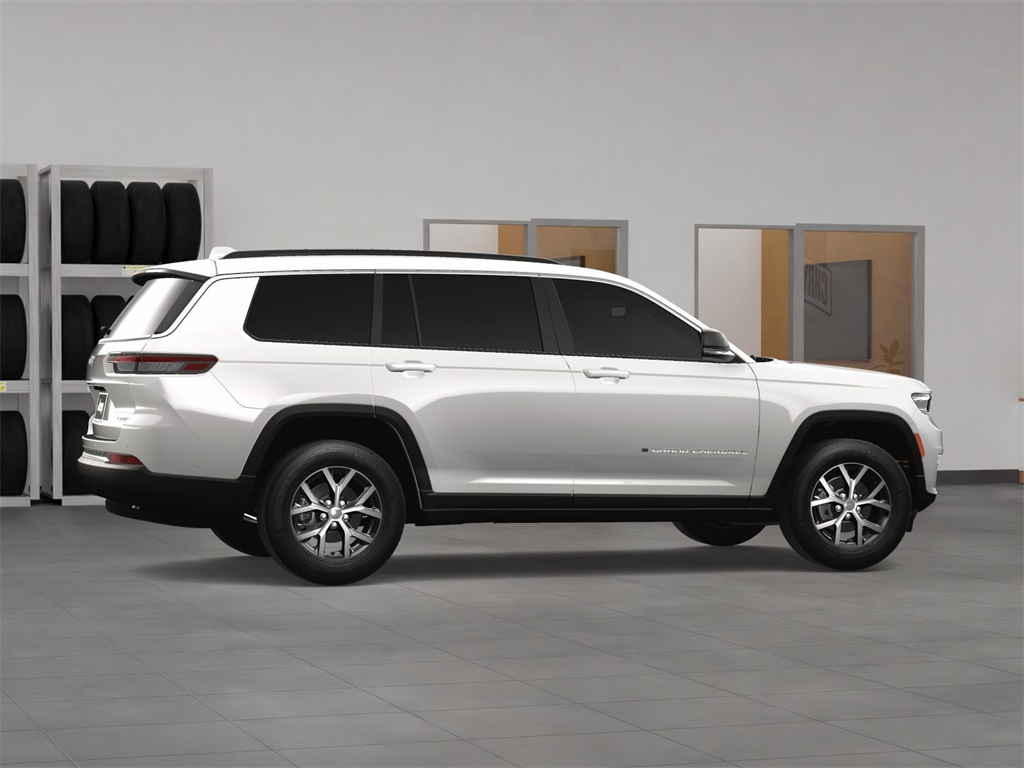 2025 Jeep Grand Cherokee Limited photo 3