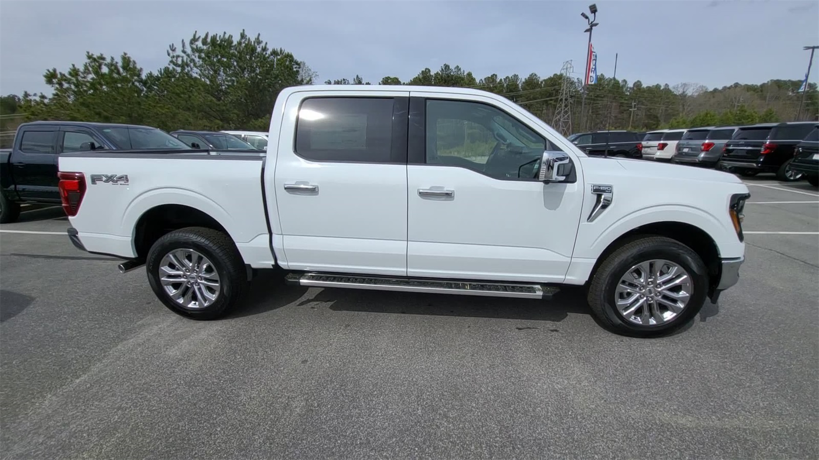 2025 Ford F-150 XLT photo 8