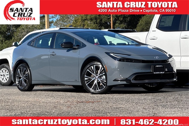 2026 Toyota Prius XLE's photo