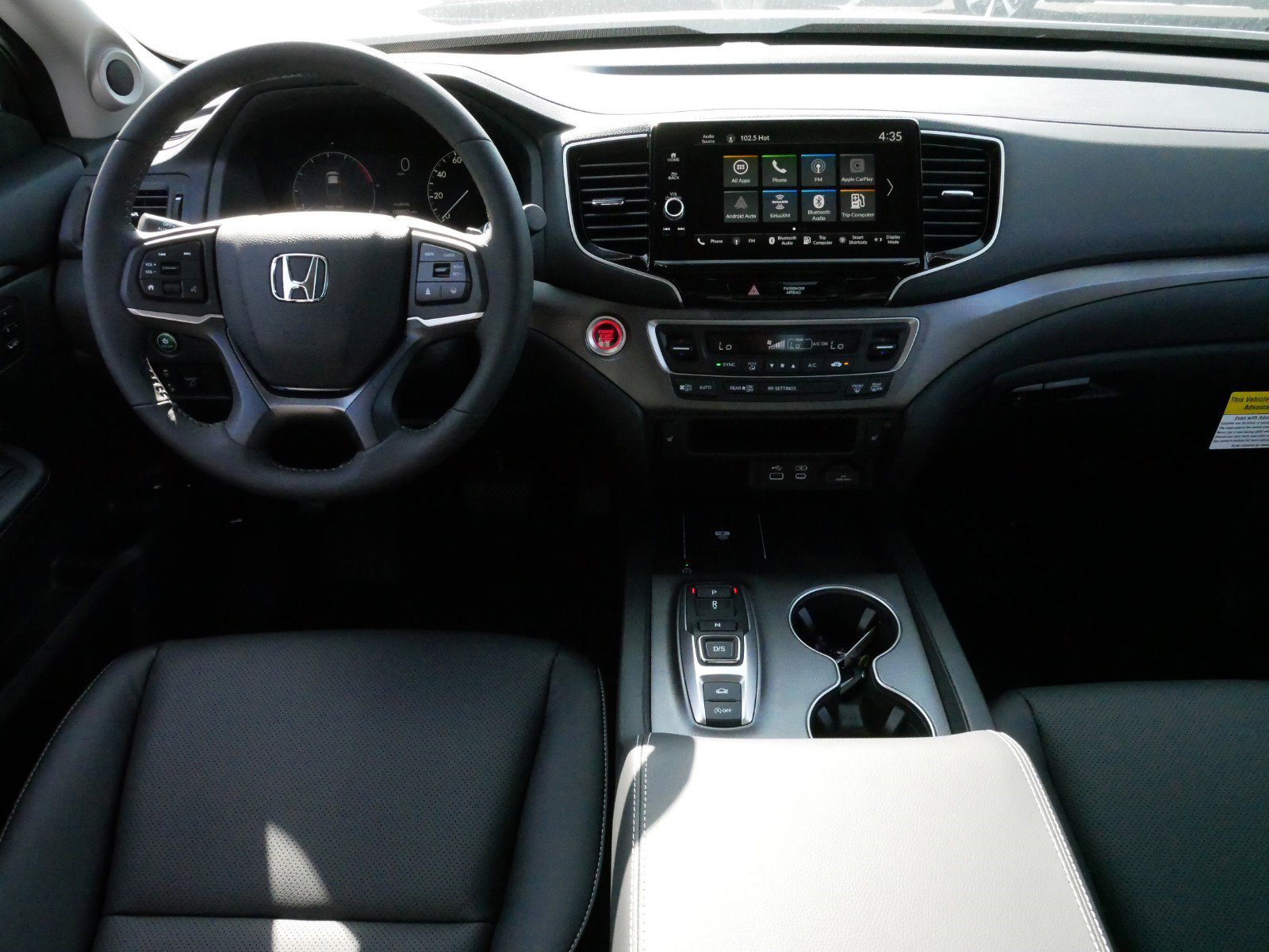 2025 Honda Ridgeline RTL photo 8