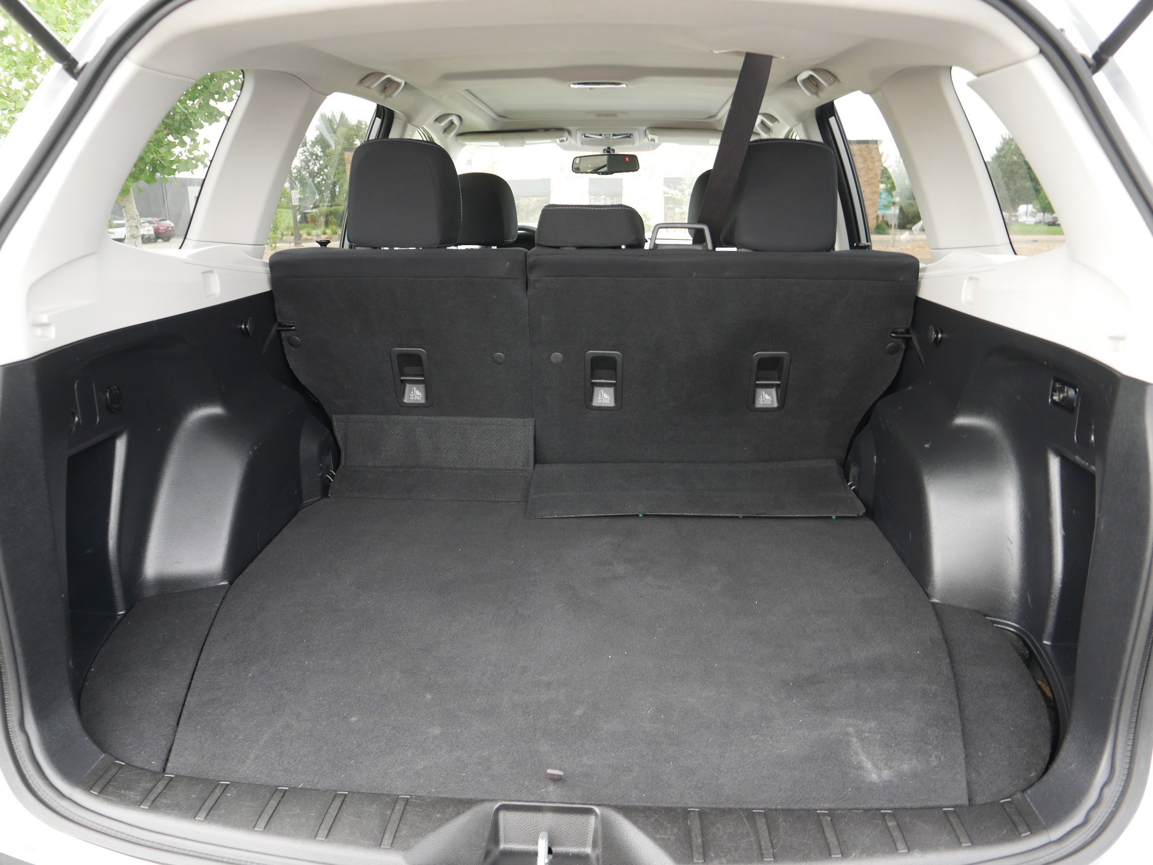 2014 Subaru Forester 2.5i Premium photo 18