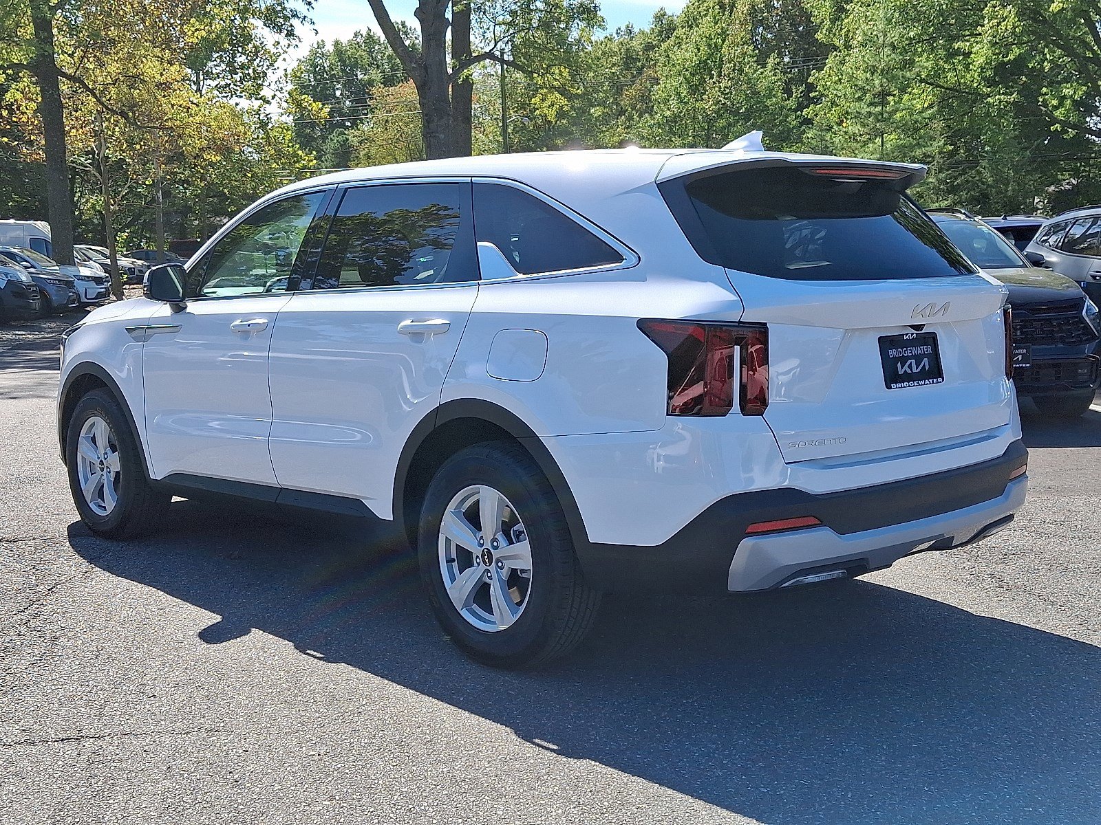 2026 Kia Sorento LX photo 3