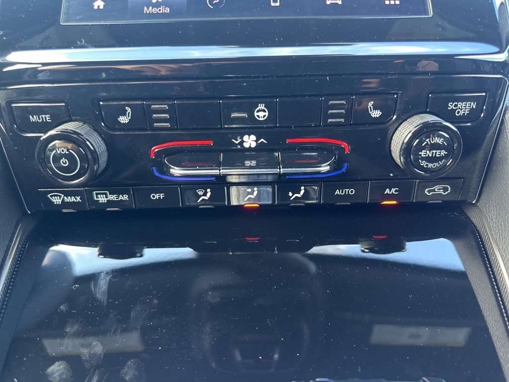 2023 Jeep Grand Cherokee Altitude X photo 19