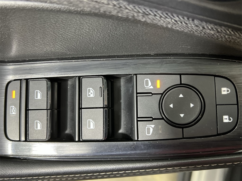 2023 Nissan Rogue SV photo 11