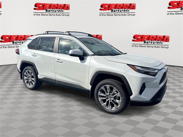 2025 Toyota RAV4 XLE Premium's photo