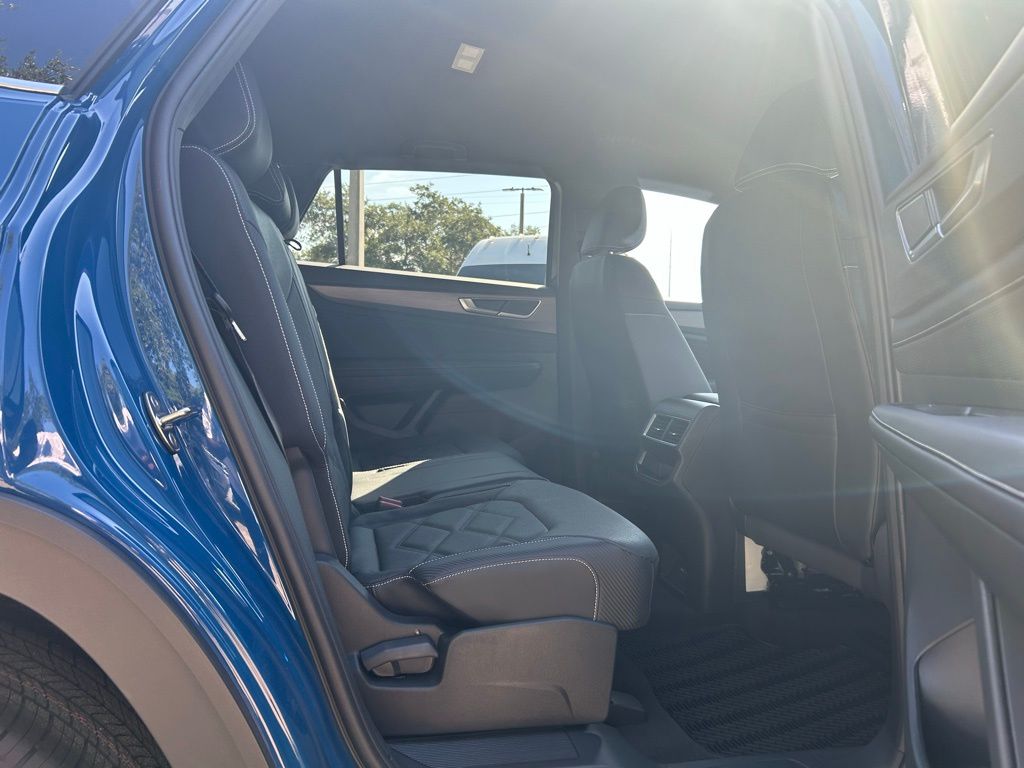 2026 Volkswagen Atlas Cross Sport SE photo 31