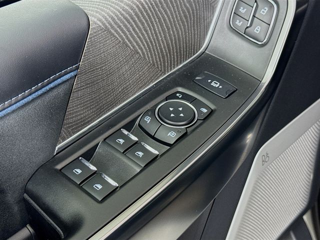 2025 Ford F-450 photo 18