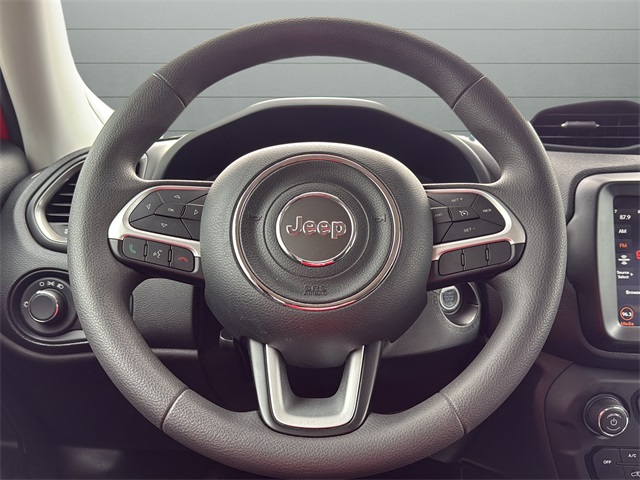 2023 Jeep Renegade Latitude Upland photo 23