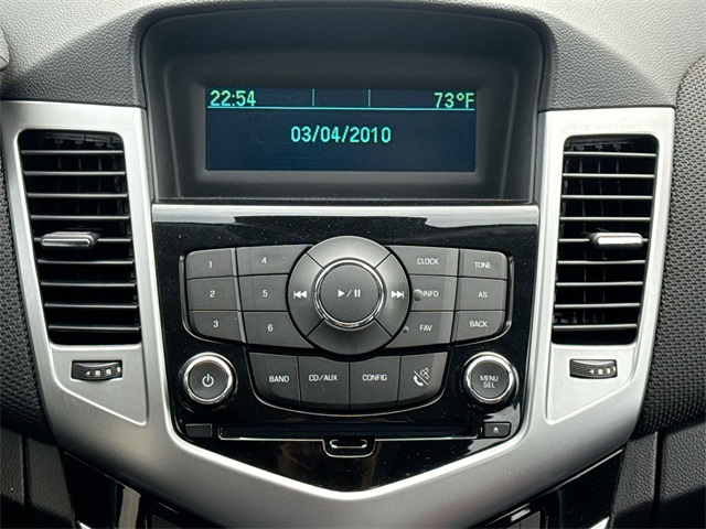2016 Chevrolet Cruze LT photo 26