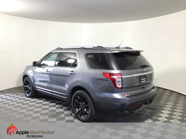 2014 Ford Explorer XLT photo 2