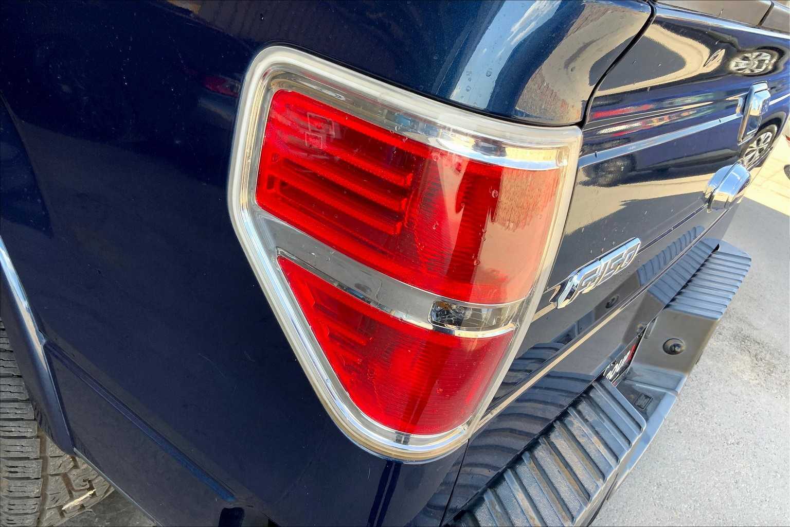 2014 Ford F-150 Limited photo 25